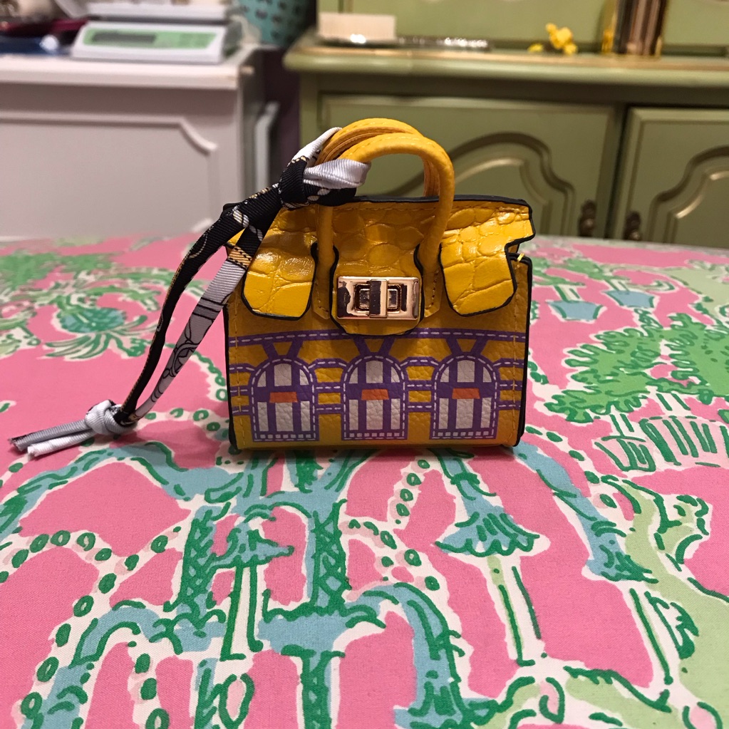 Yellow Airpod Case That Looks Like A Mini Birken Yellow Airpod Case That Looks Like A Mini Birken